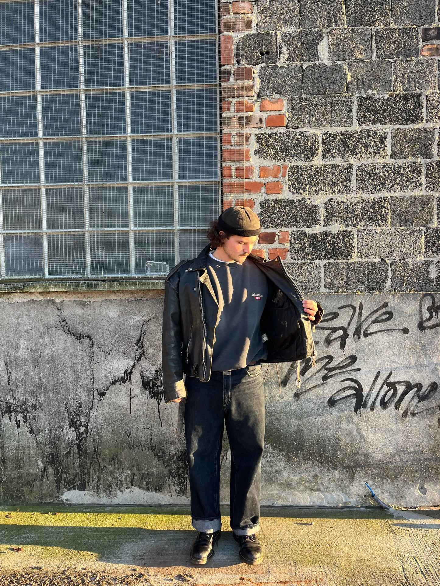 VINTAGE black leather jacket