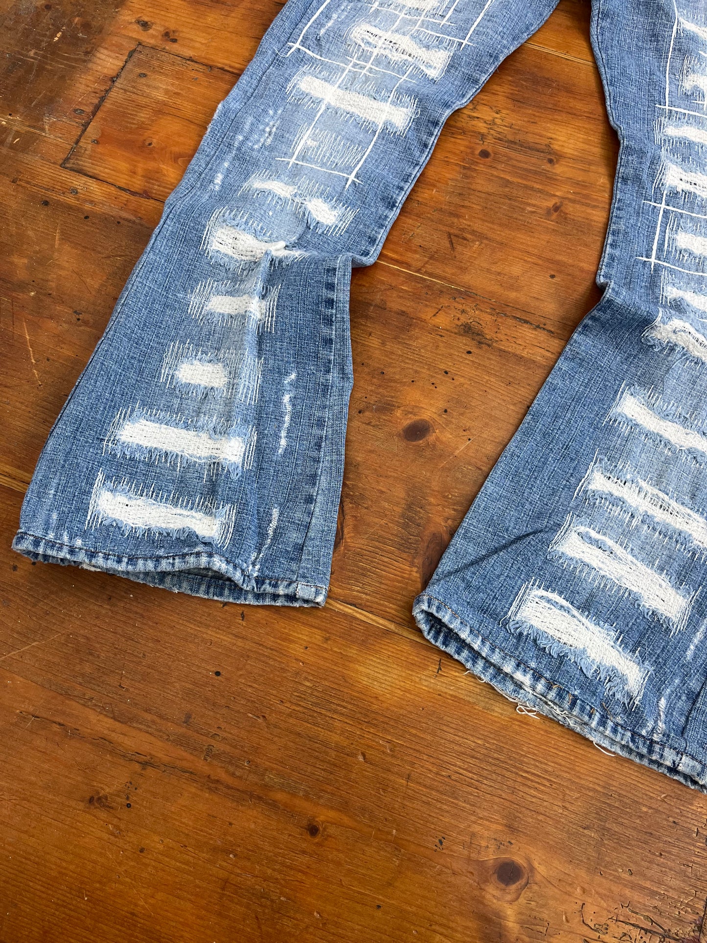 YAZ GATO Japanese 2000s Ripped / Faded Denim Bootcut Jeans