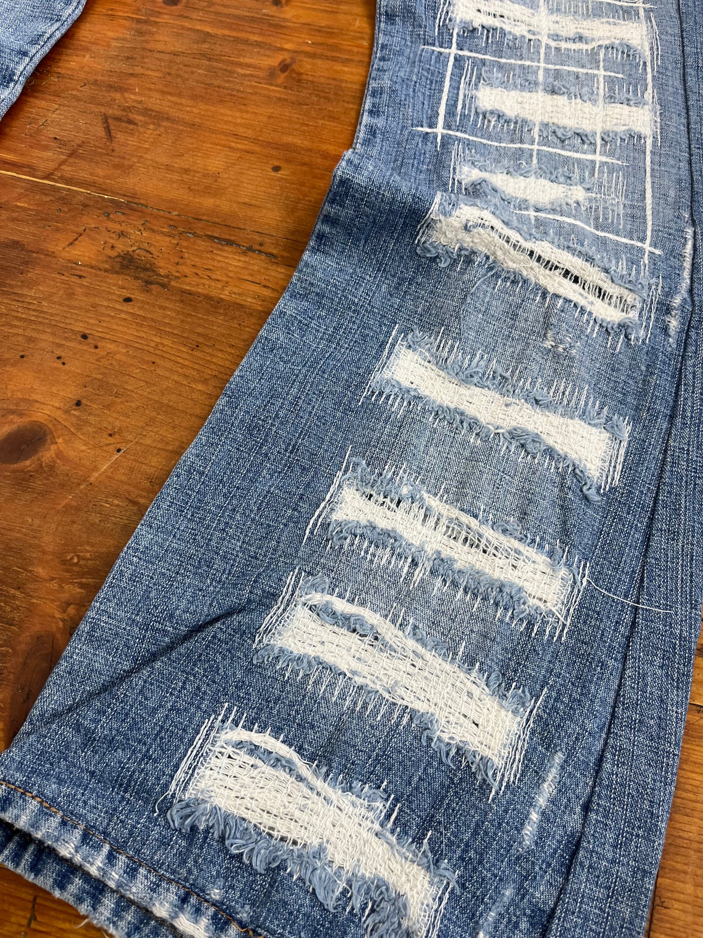 YAZ GATO Japanese 2000s Ripped / Faded Denim Bootcut Jeans