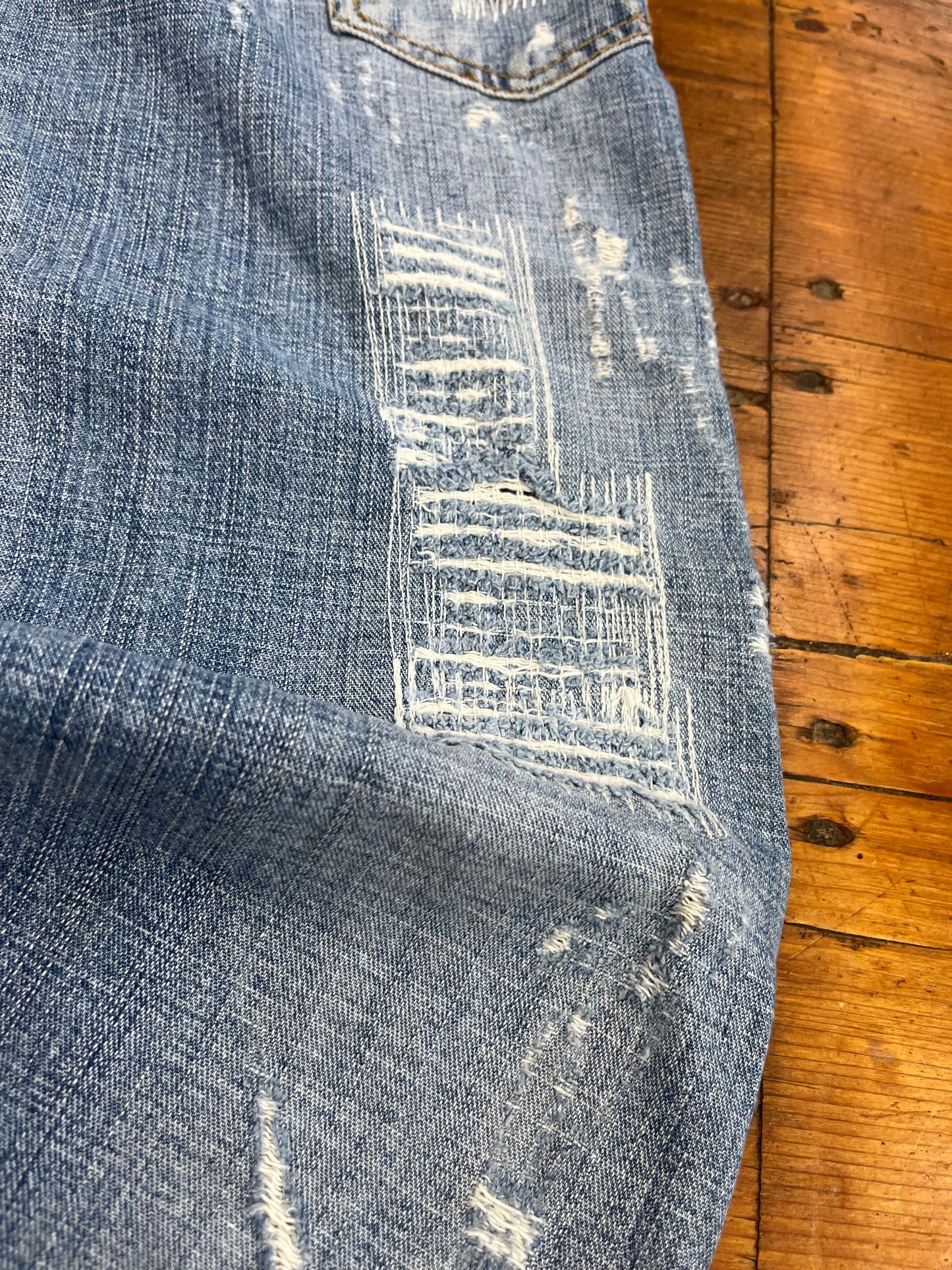 YAZ GATO Japanese 2000s Ripped / Faded Denim Bootcut Jeans