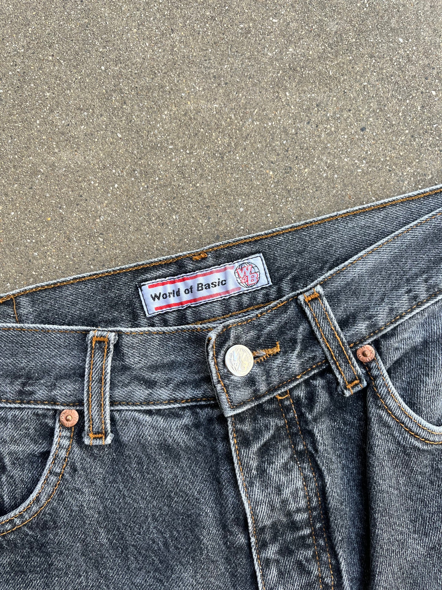 Grey wash wide pants