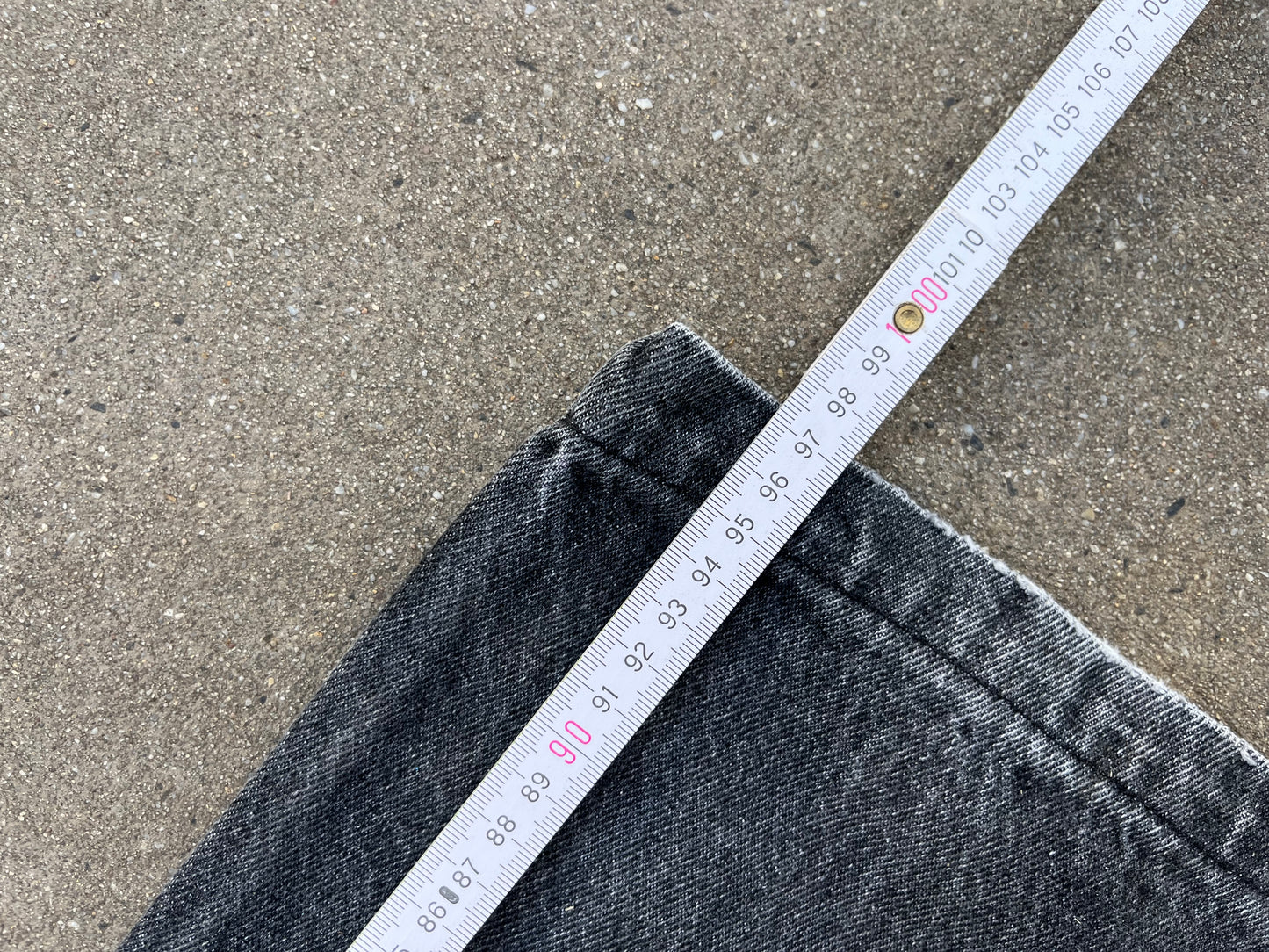 Grey wash wide pants