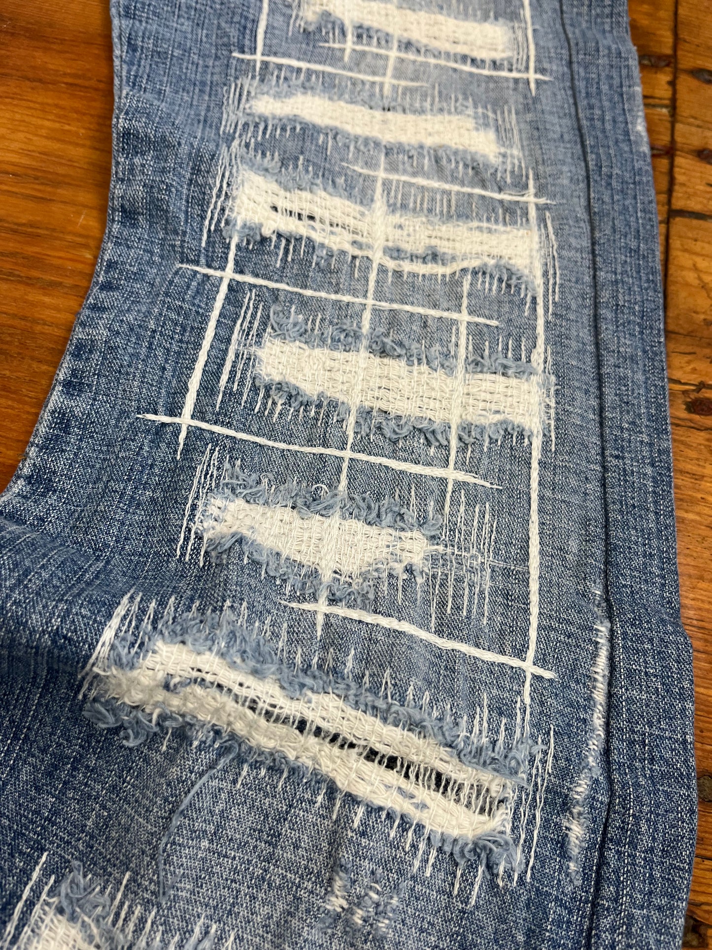 YAZ GATO Japanese 2000s Ripped / Faded Denim Bootcut Jeans