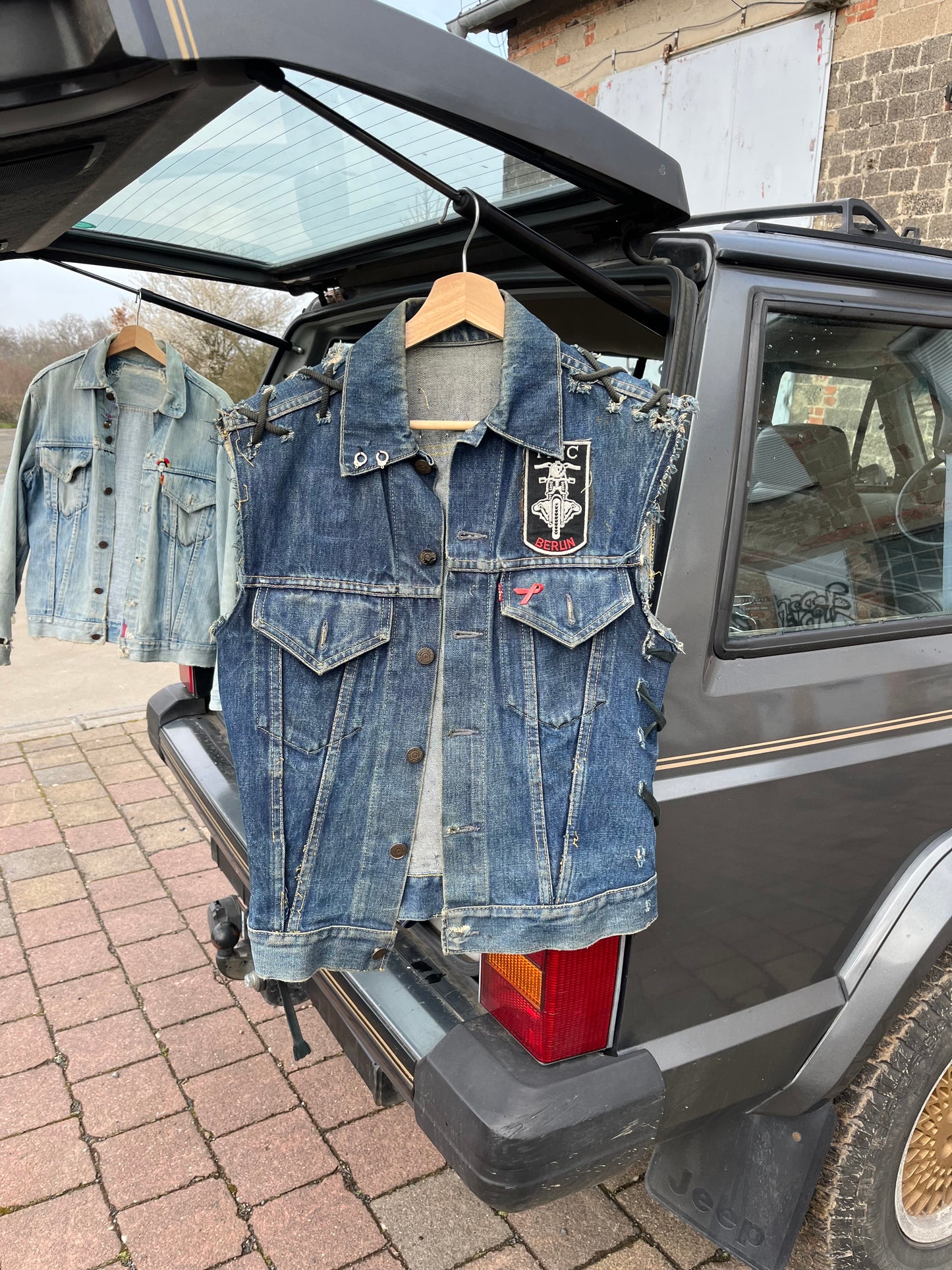 Levis BIG E denim vest