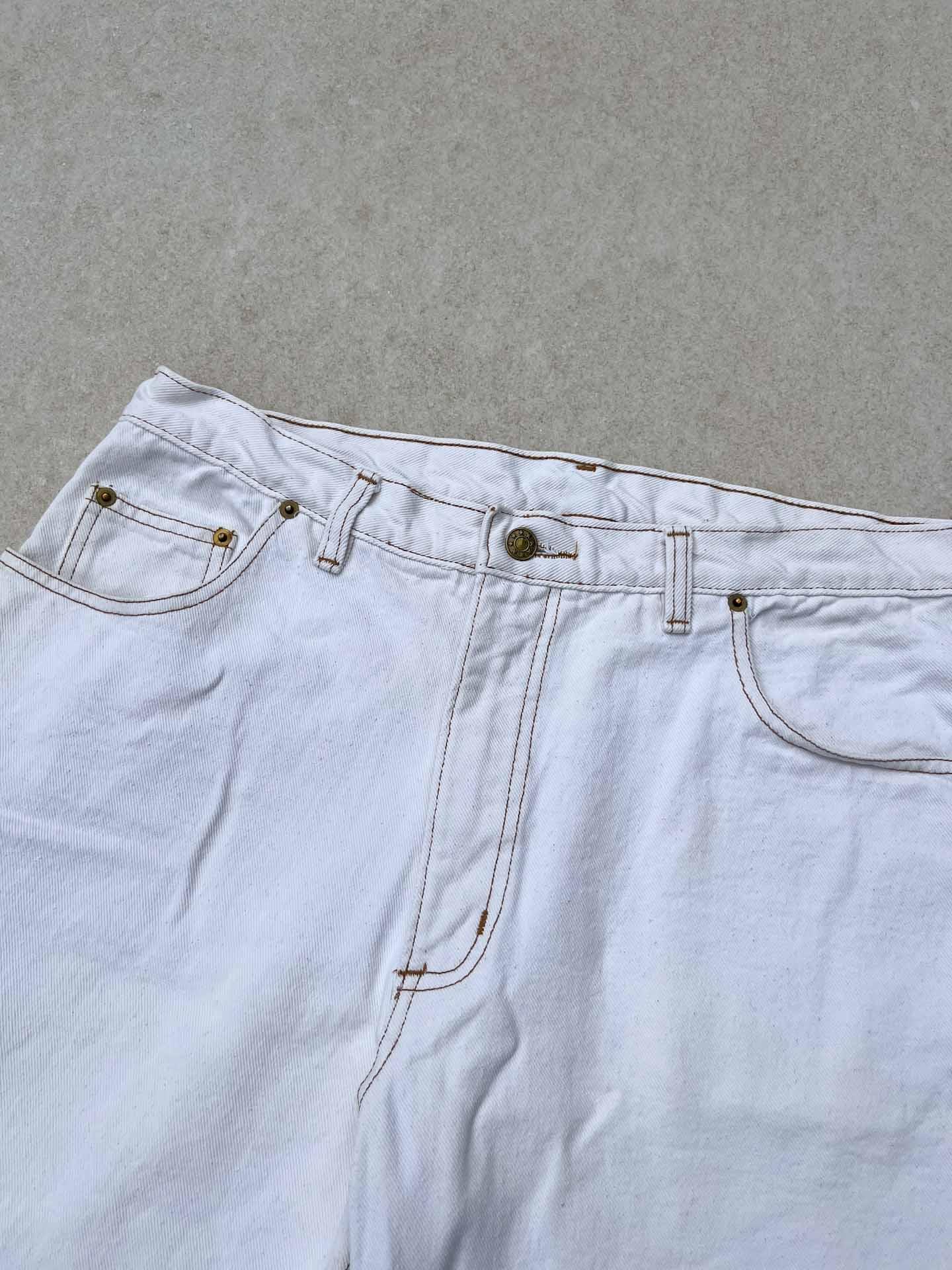 Fade Out (90s C&A) white jorts - secondvintage