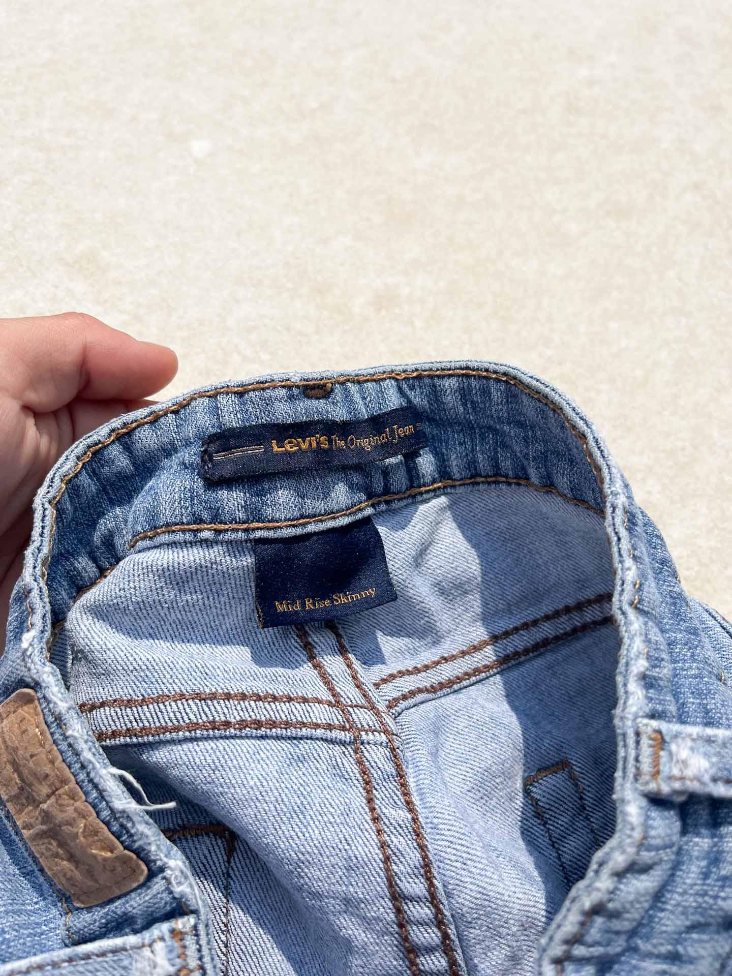 Levis mid rise skinny shorts - secondvintage