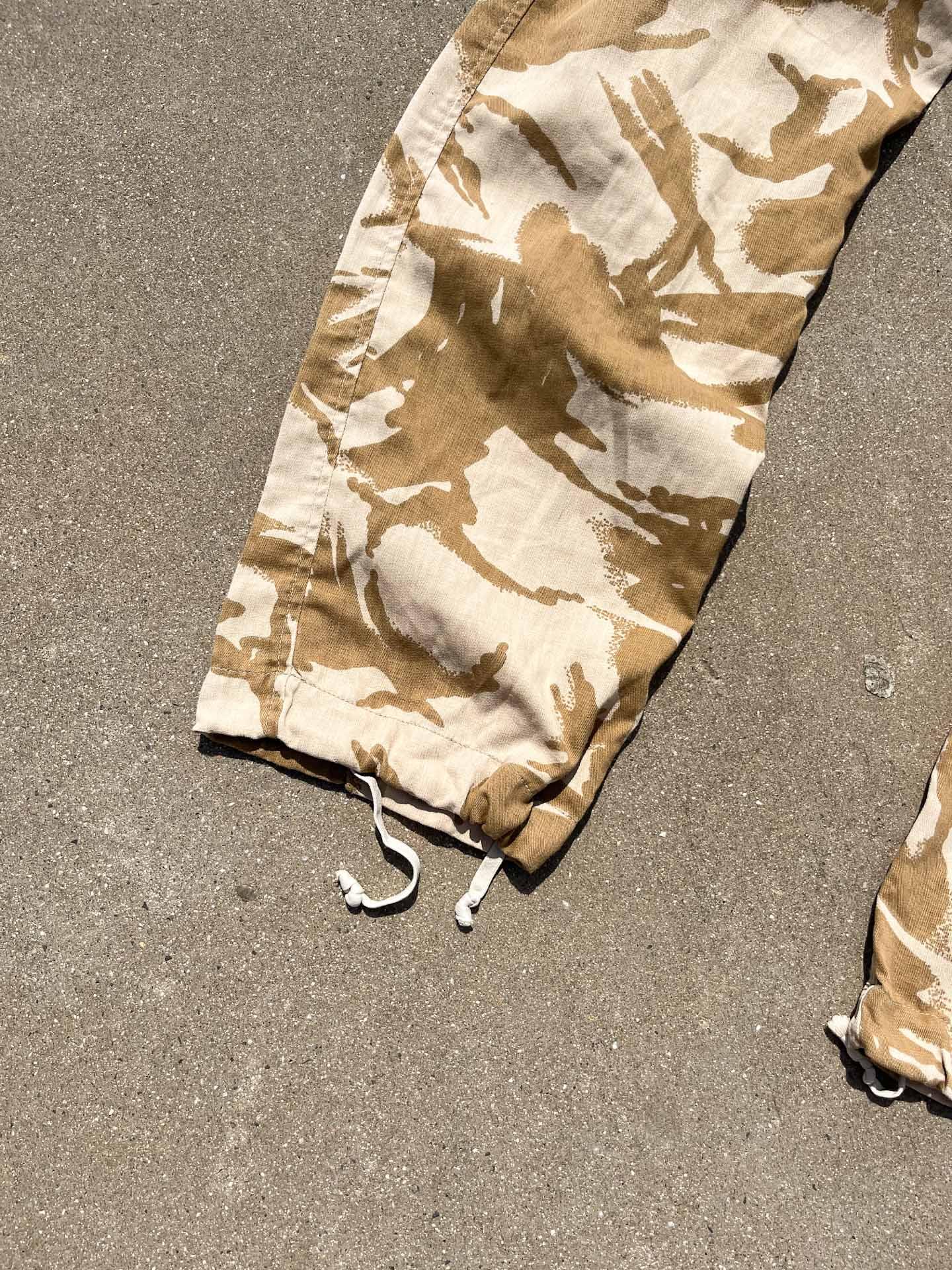 Desert Camouflage cargo pants - secondvintage