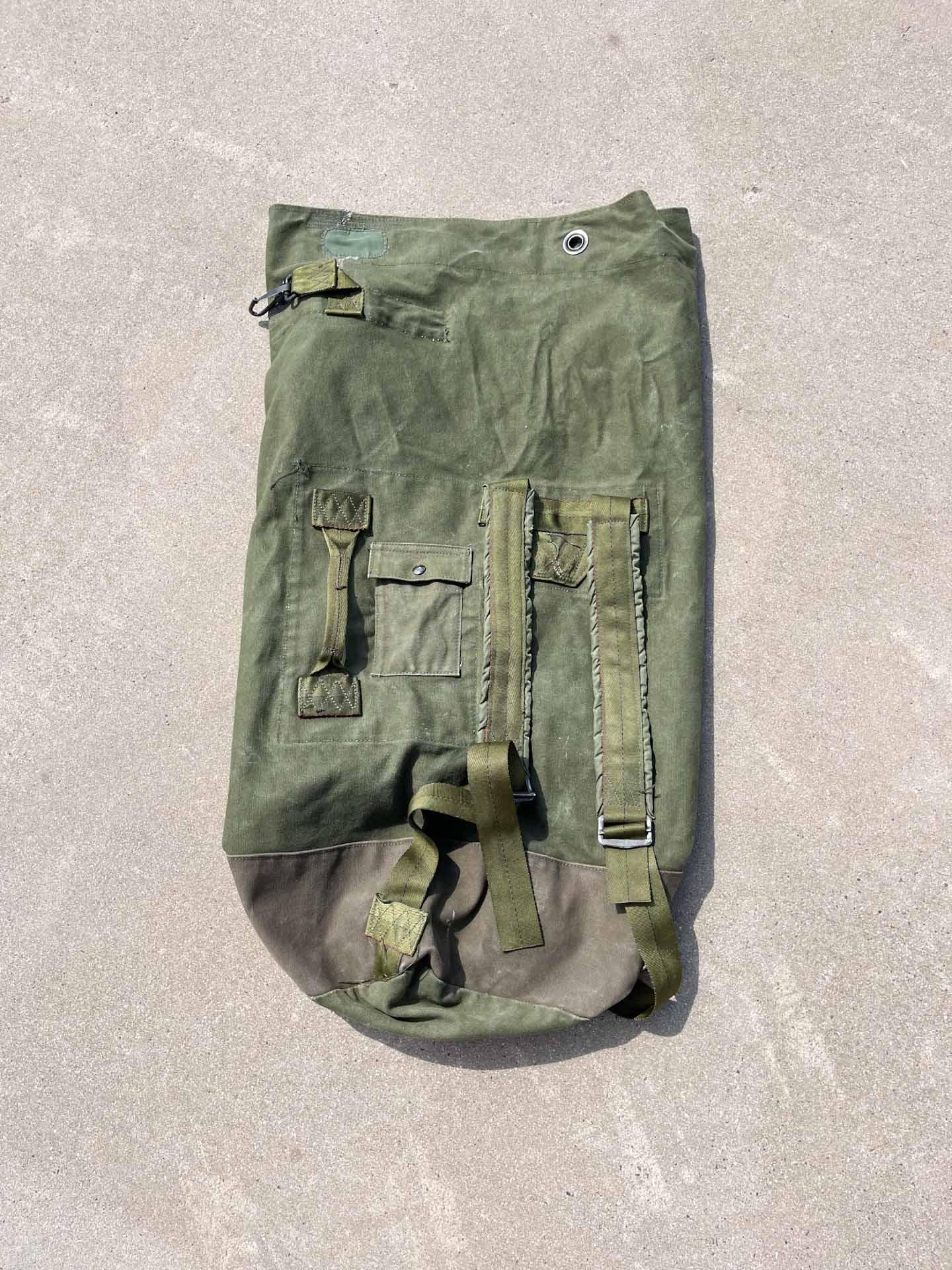 Military sailing bag - secondvintage