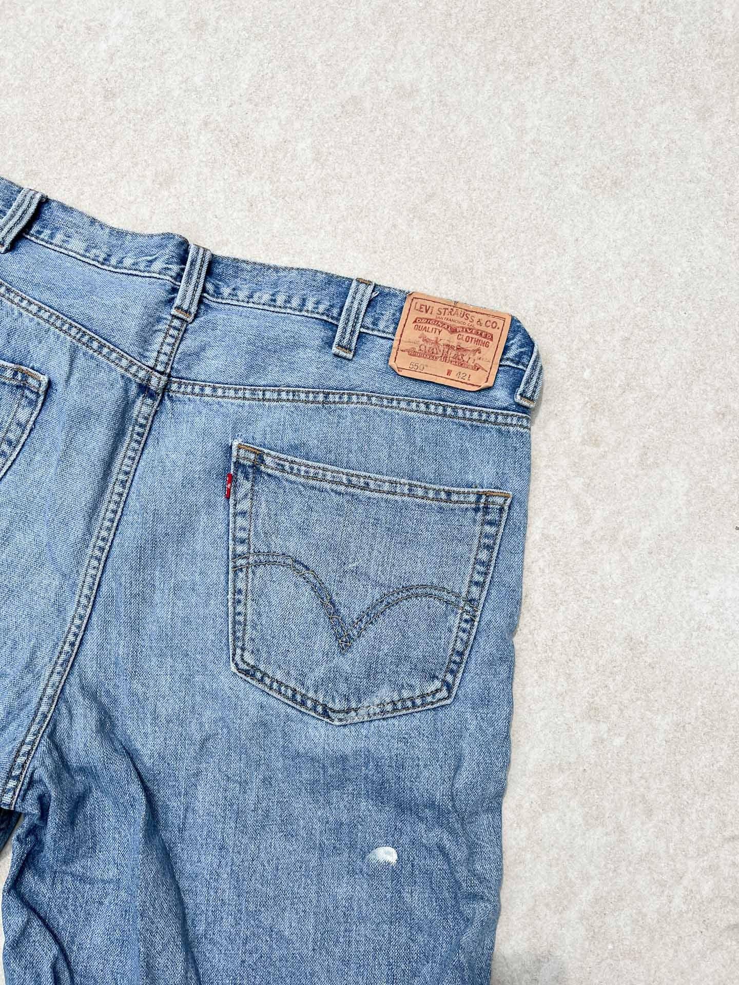 Kopie von Levis 550 distressed jorts - secondvintage