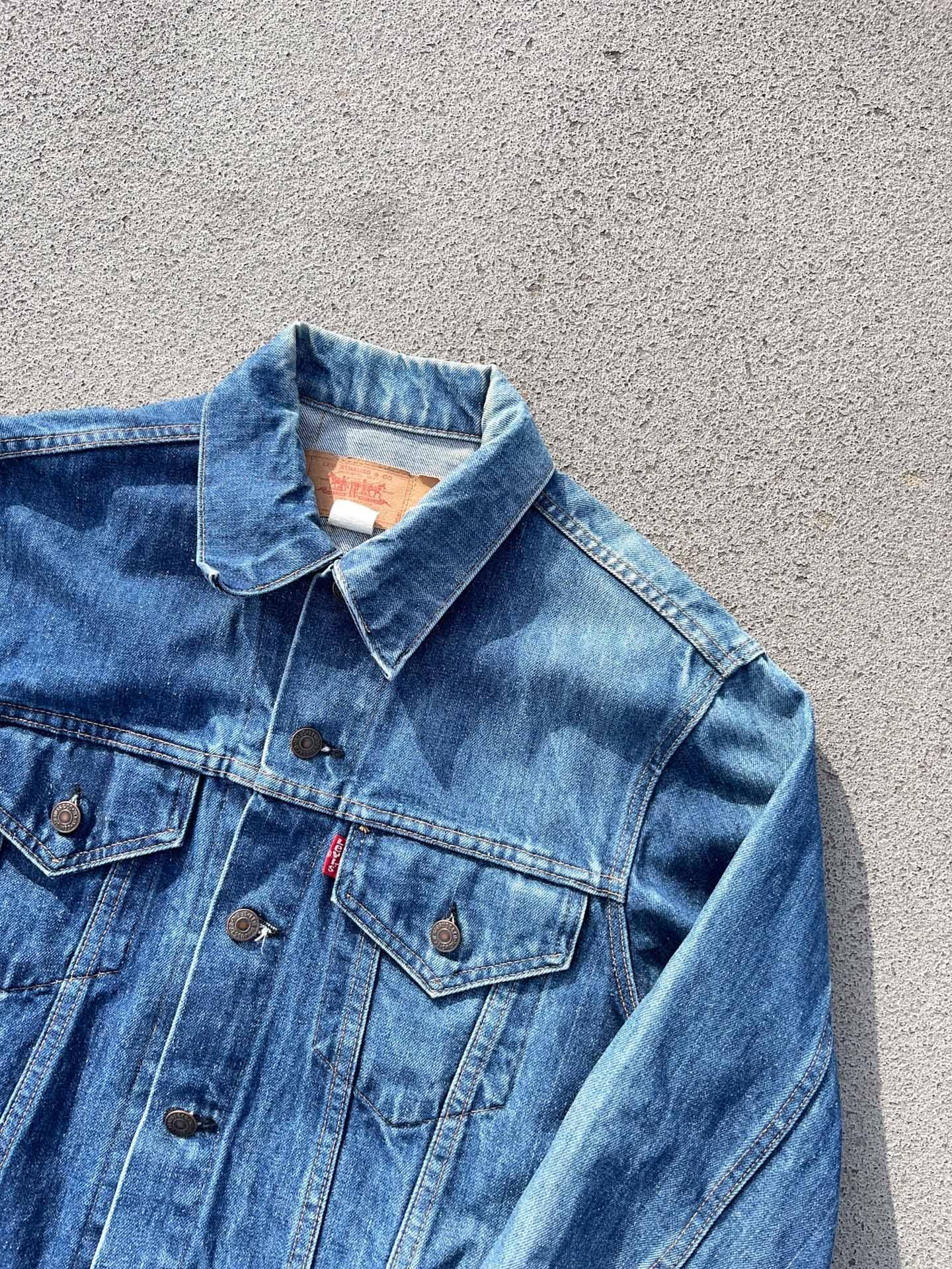 Levi’s (crazy) faded denim jacket (made in U.SA) - secondvintage