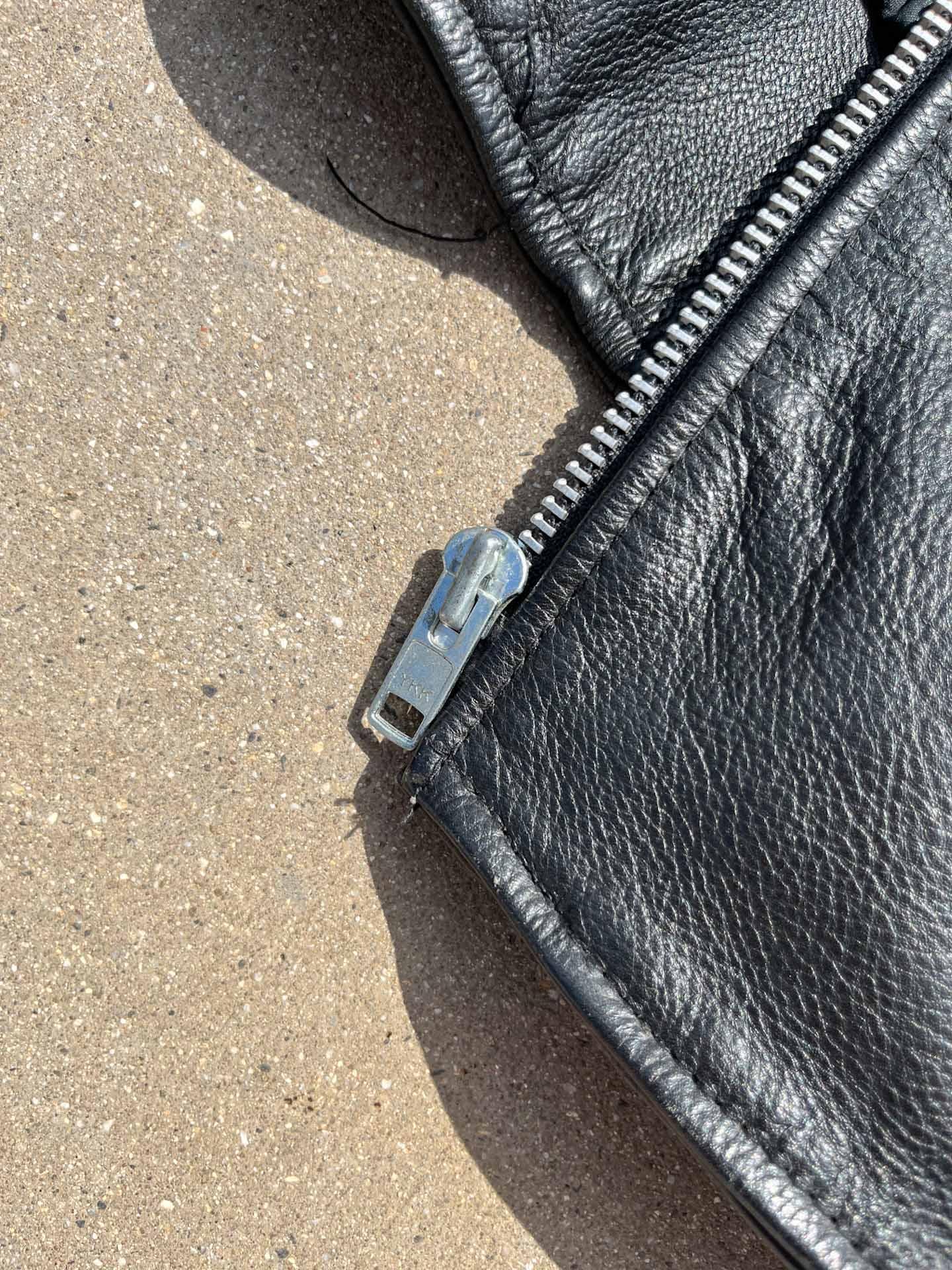 Heavy vintage leather jacket - secondvintage