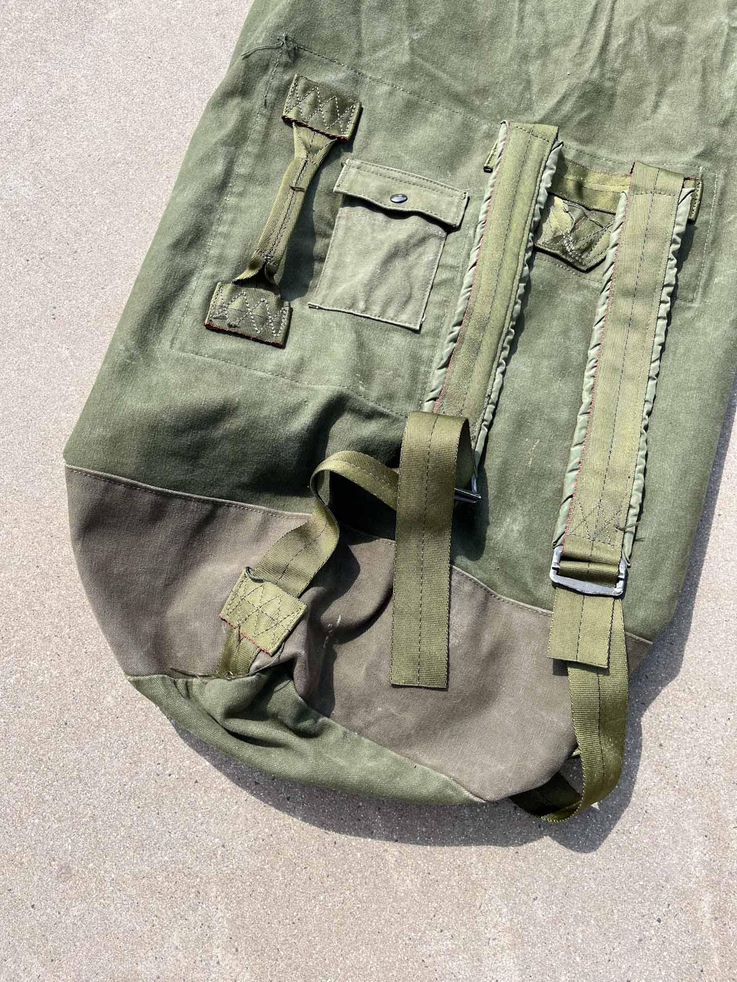 Military sailing bag - secondvintage