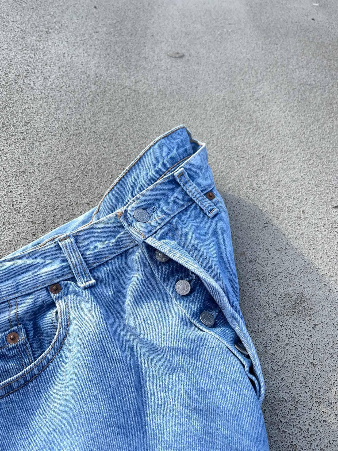 Levi’s 518 Bootcut - secondvintage