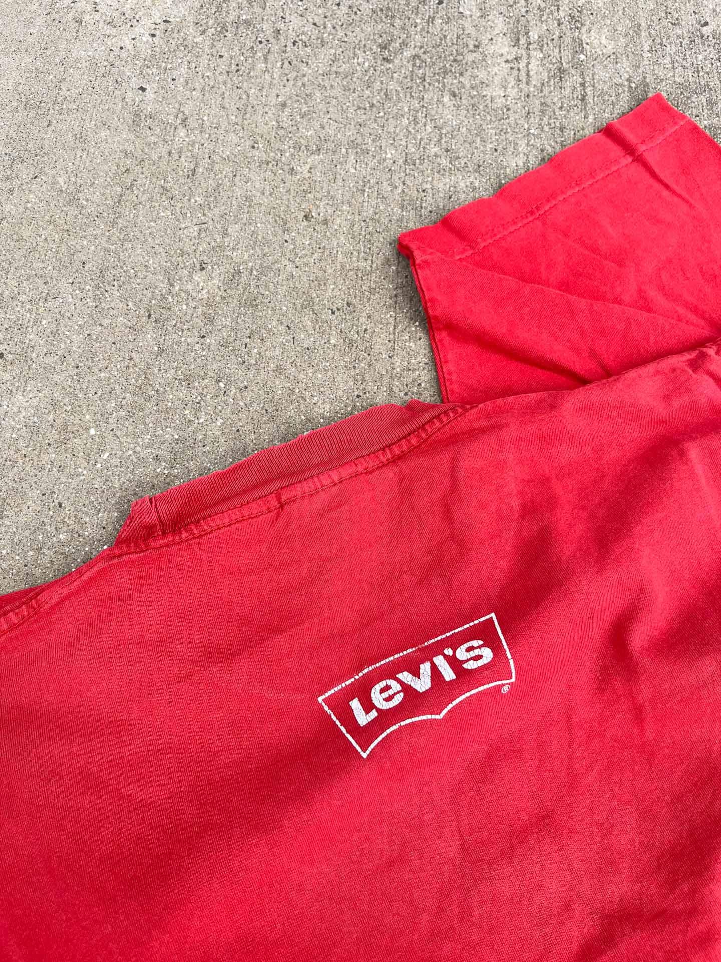 Levi’s (bootleg) T-Shirt - secondvintage