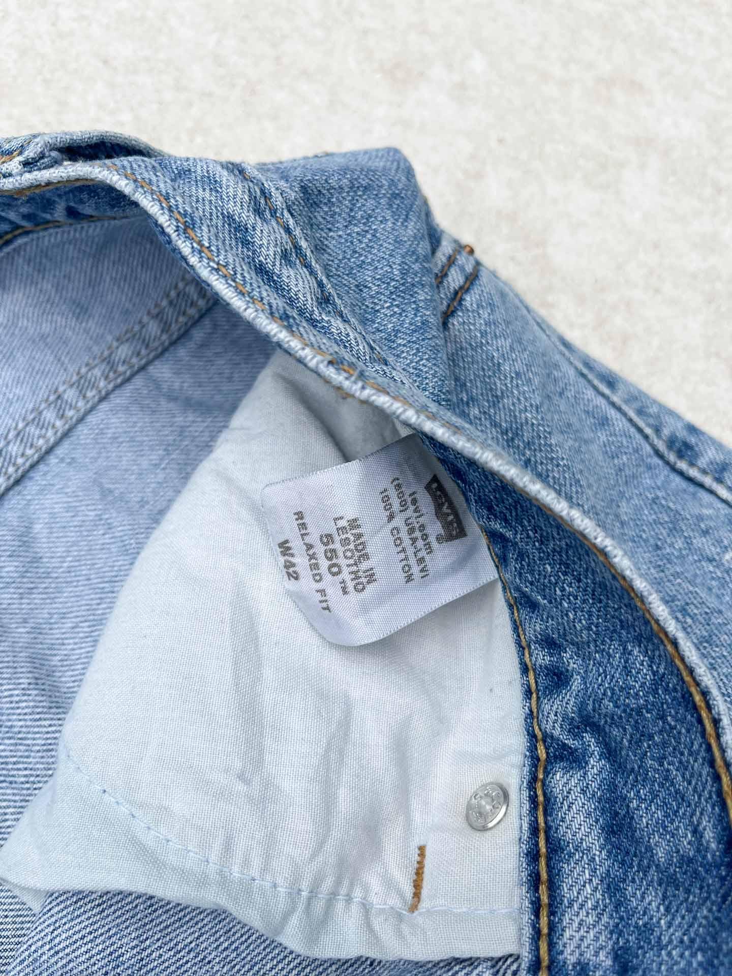 Kopie von Levis 550 distressed jorts - secondvintage