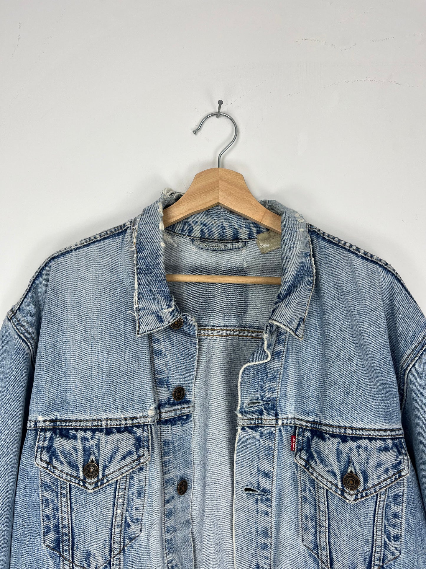 LEVIS Vintage Jeansjacke 90s *worn to perfection*