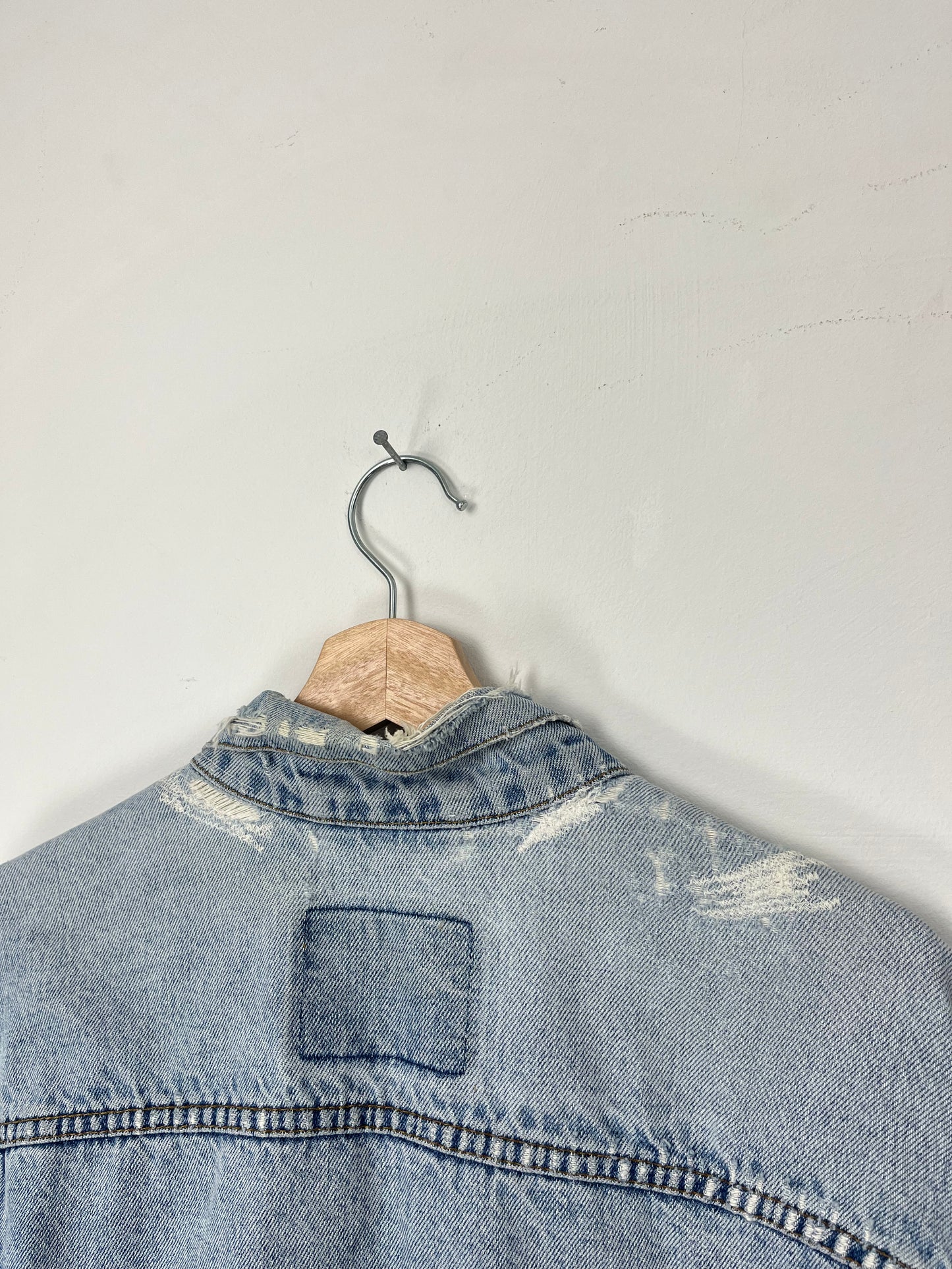 LEVIS Vintage Jeansjacke 90s *worn to perfection*