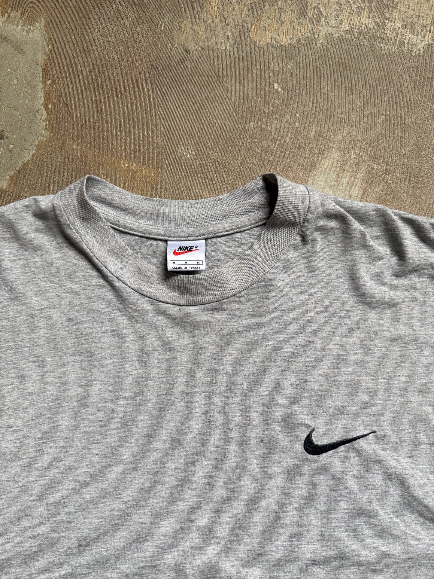 vtg Nike boxy cut off