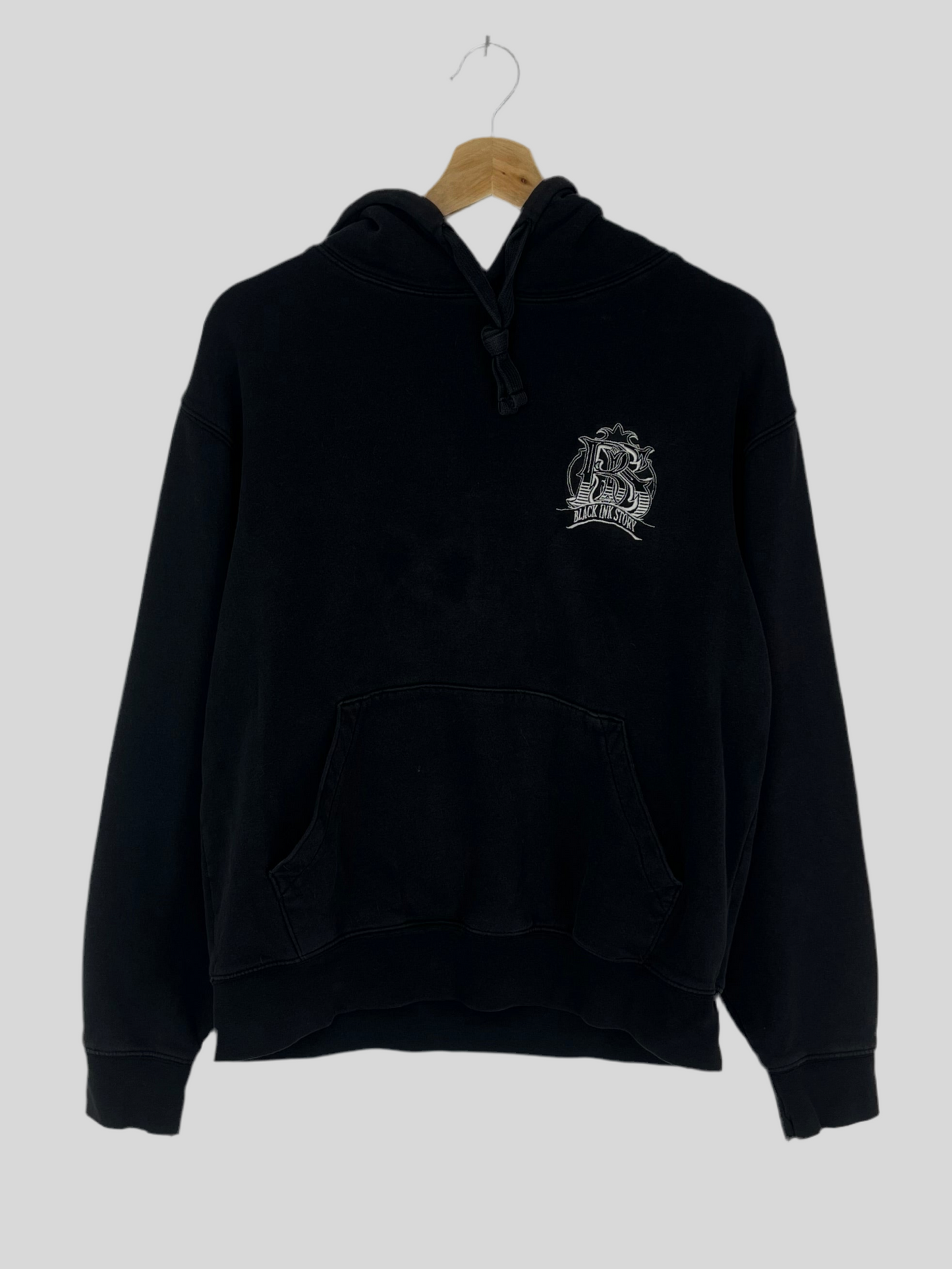 RUSSELL Black Ink Story Hoodie