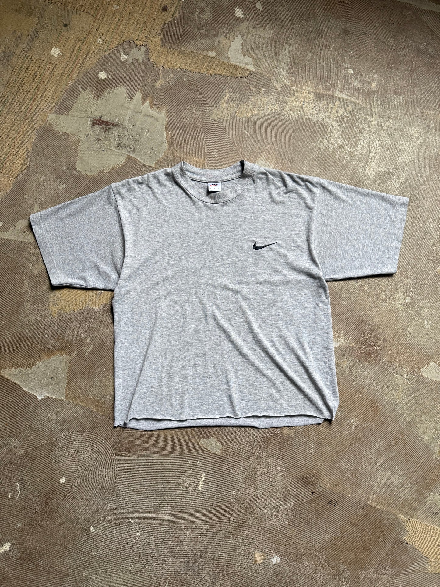 vtg Nike boxy cut off