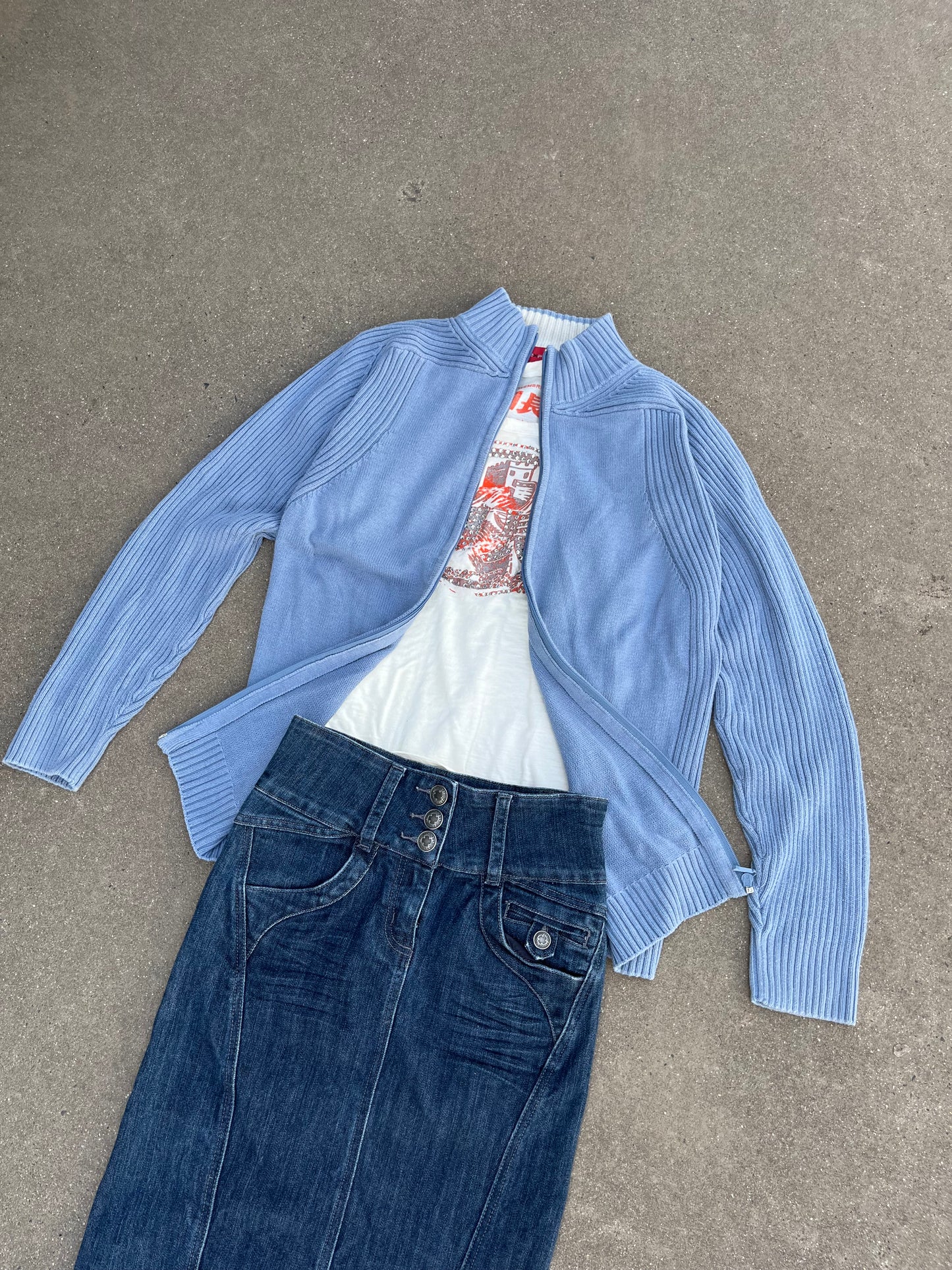 Y2K denim skirt