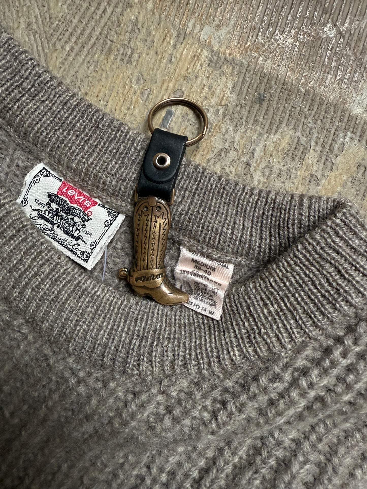 vtg 1970s Levis 100% Shetland Wool pullover made