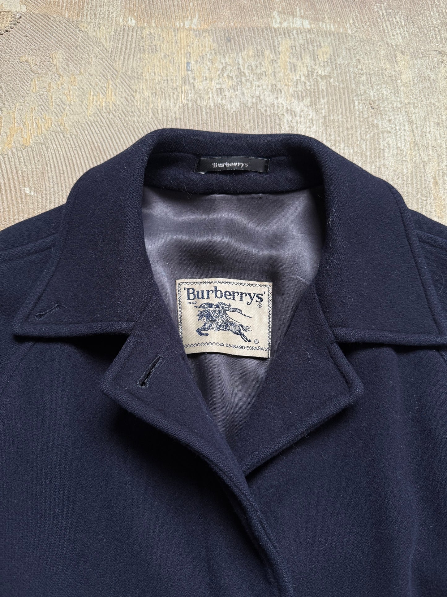 vtg Burberry‘s Wool Coat (women)