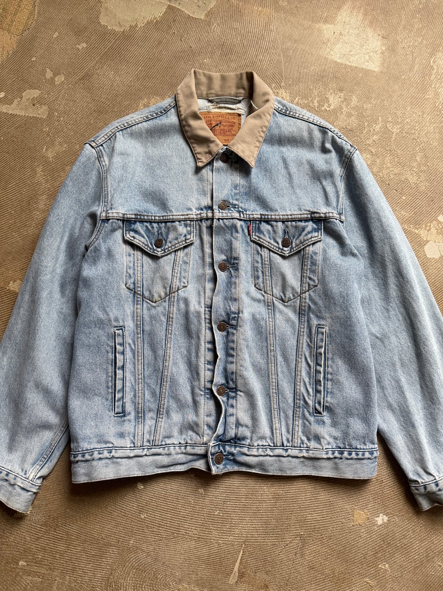 vtg Levis denim jacket