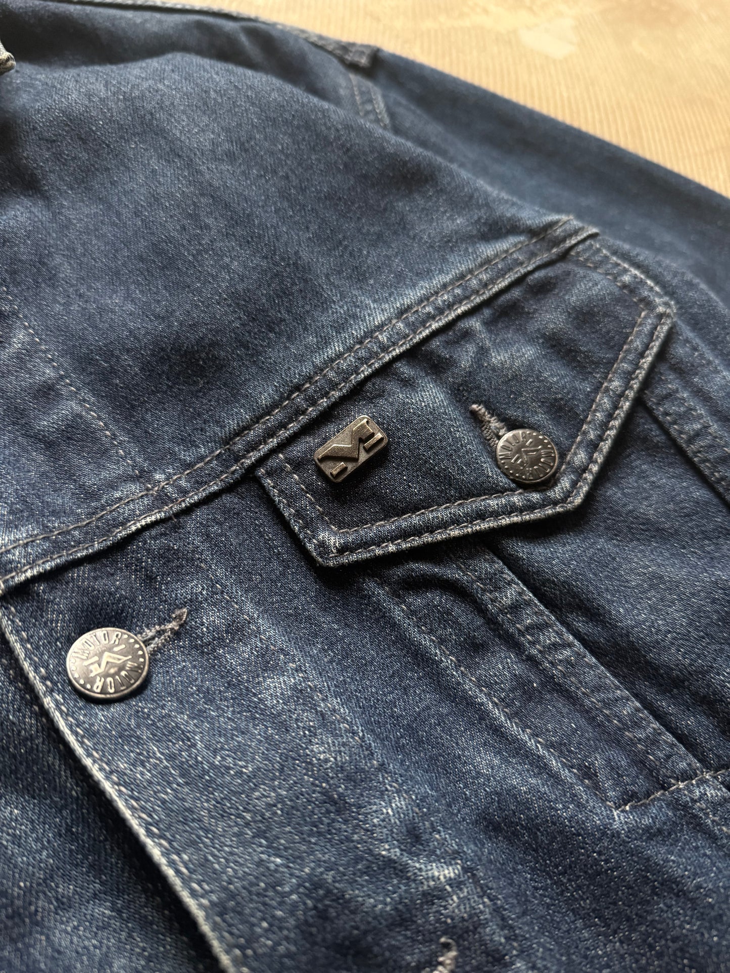 vtg dark blue heavy denim jacket