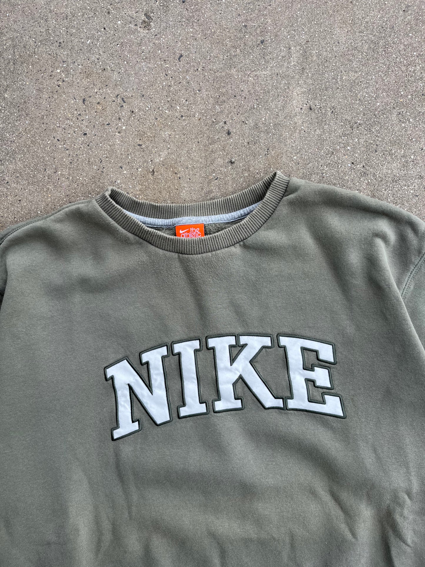 NIKE Spellout Sweater