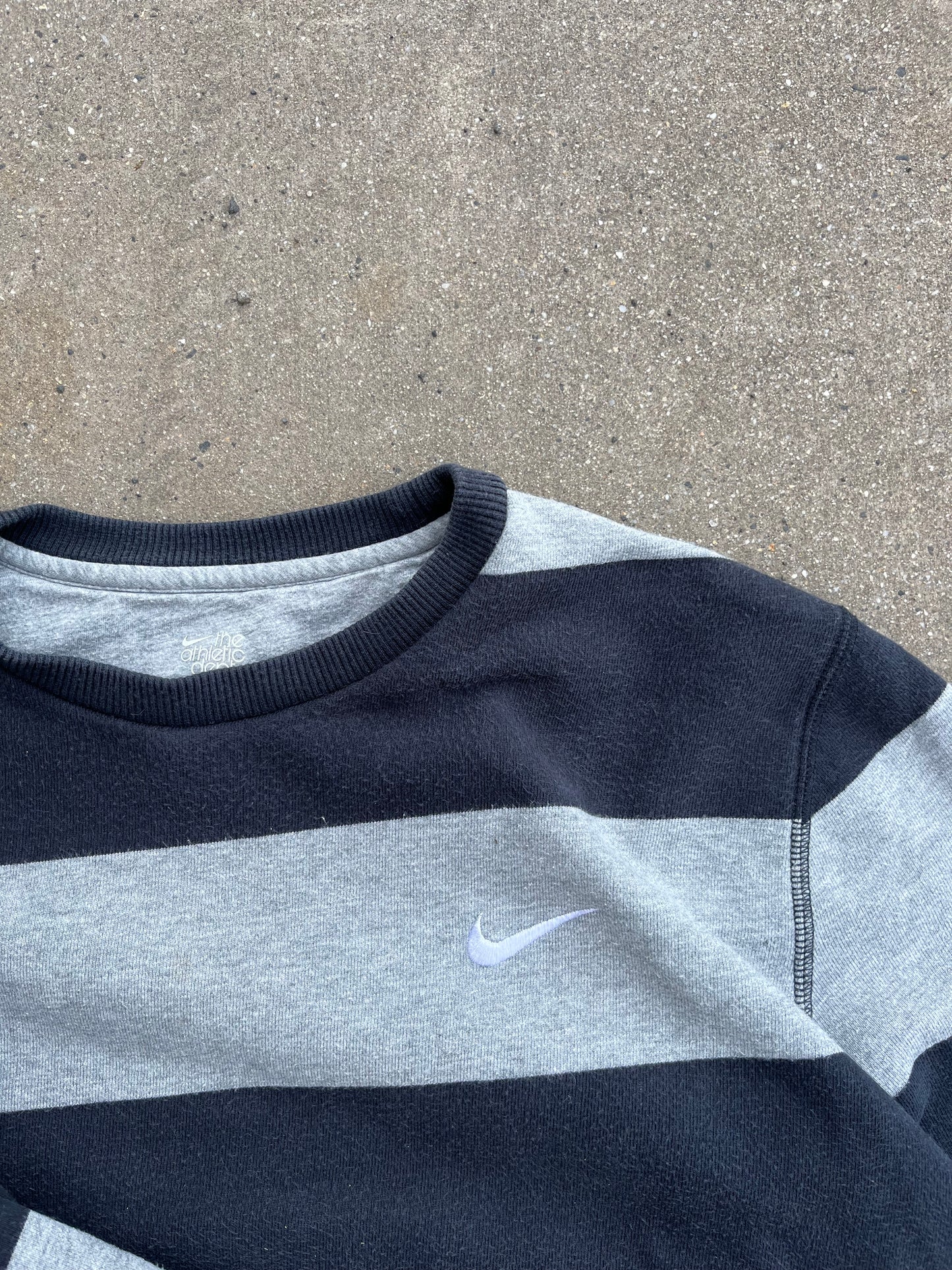 NIKE striped sweater