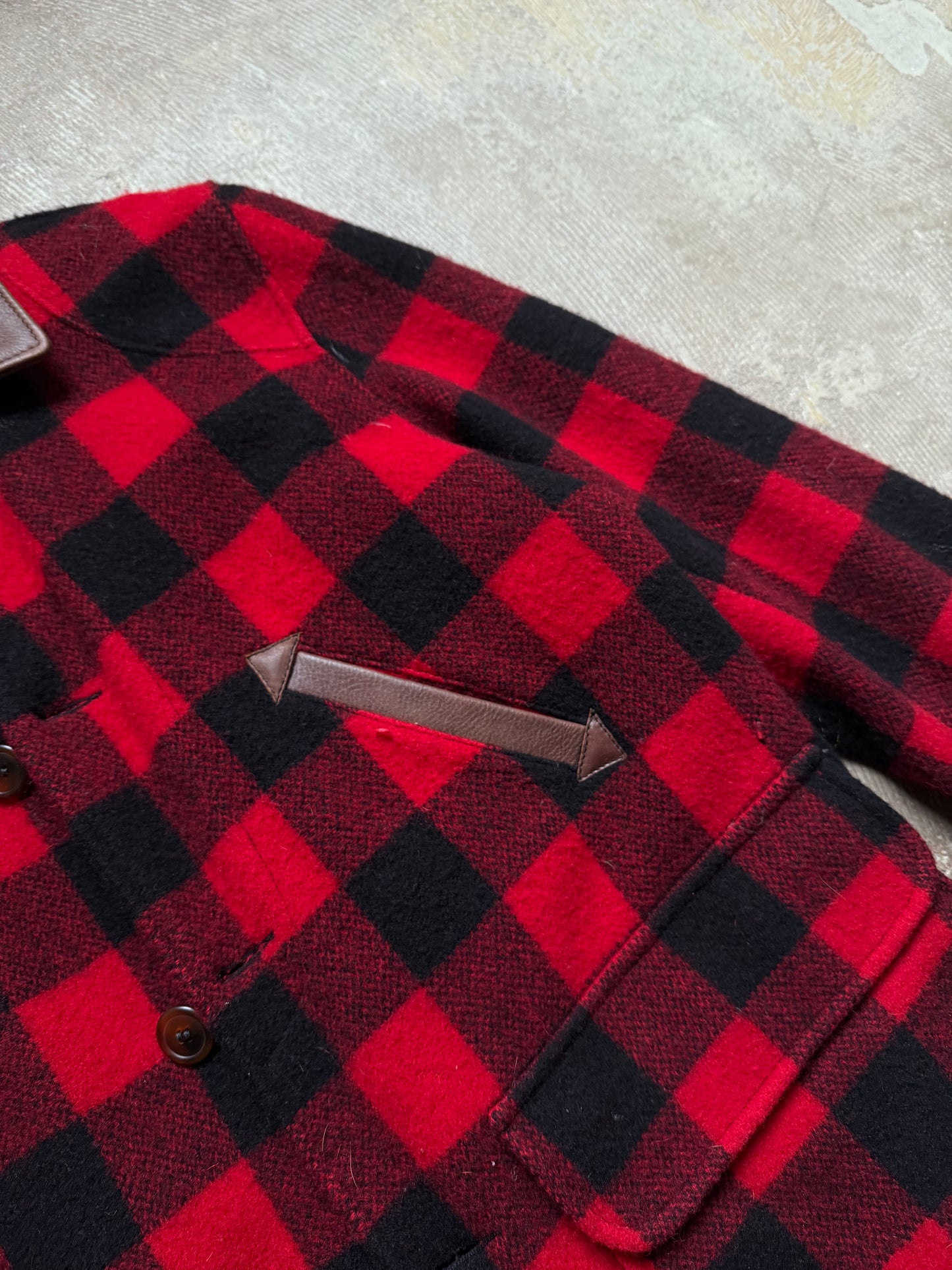 ROOTS made in Canada Buffallo Plaid Wool & Leather