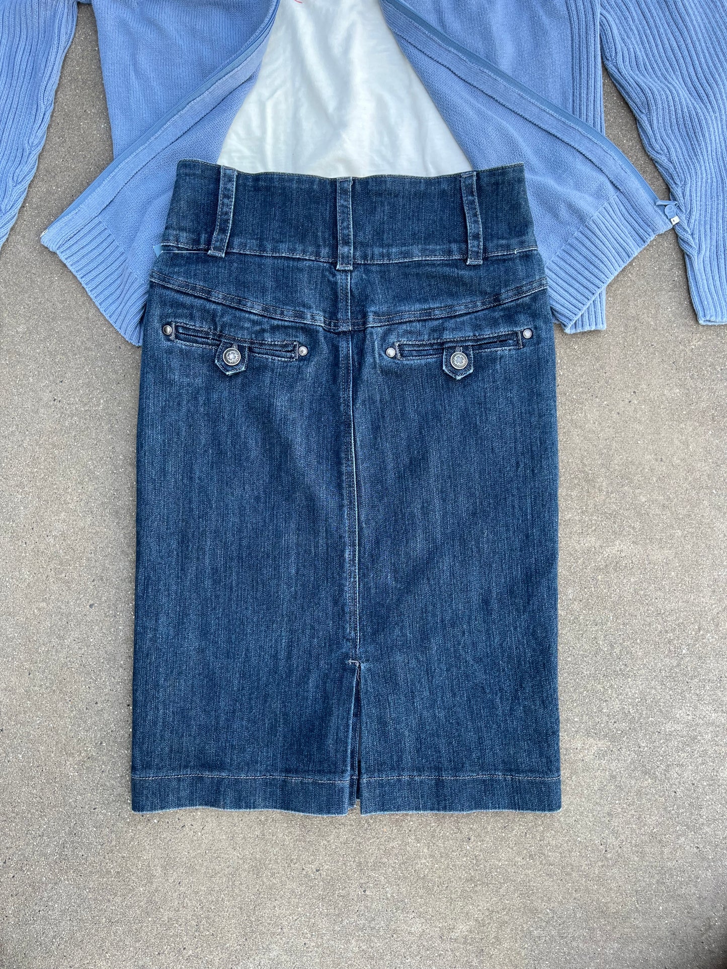 Y2K denim skirt