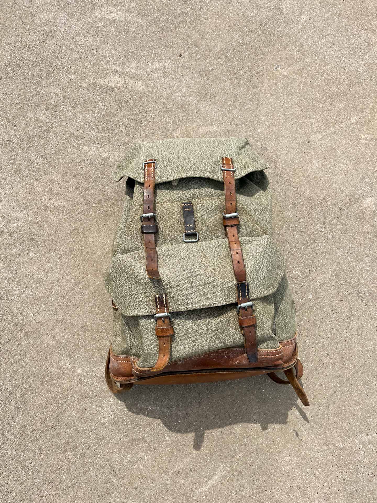 Swiss Army Salt & Pepper 1963 backpack